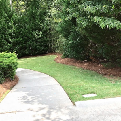 Pine Straw Installation Newnan, GA